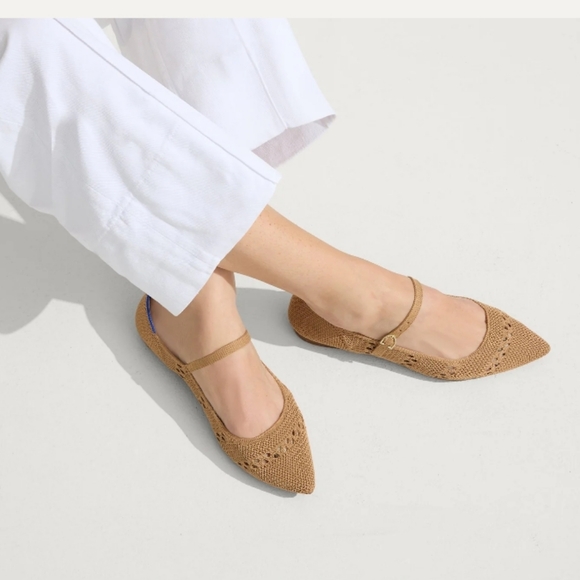 The Point Mary Jane II in Wren Crochet - Picture 2 of 5